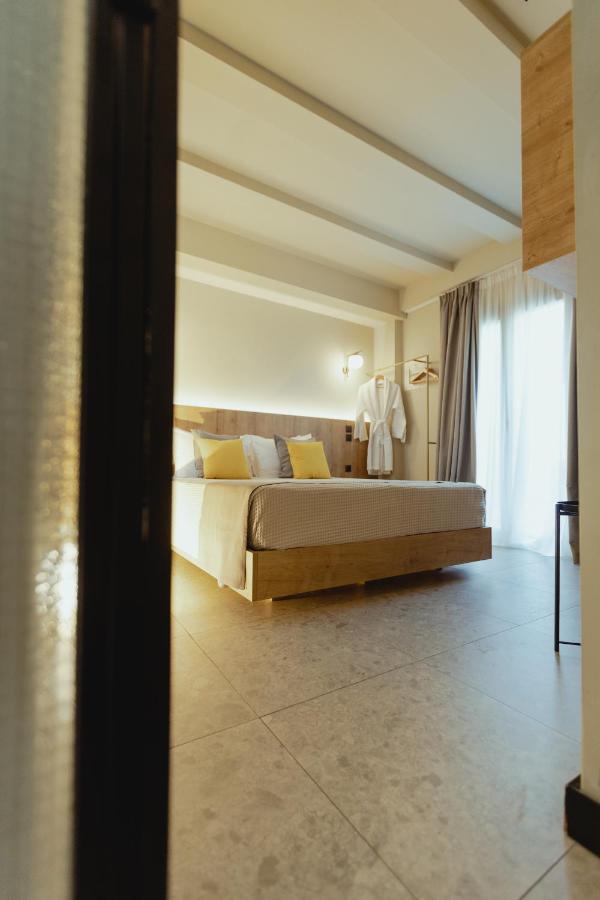 Metis Urbane Living Spaces Athens Ngoại thất bức ảnh